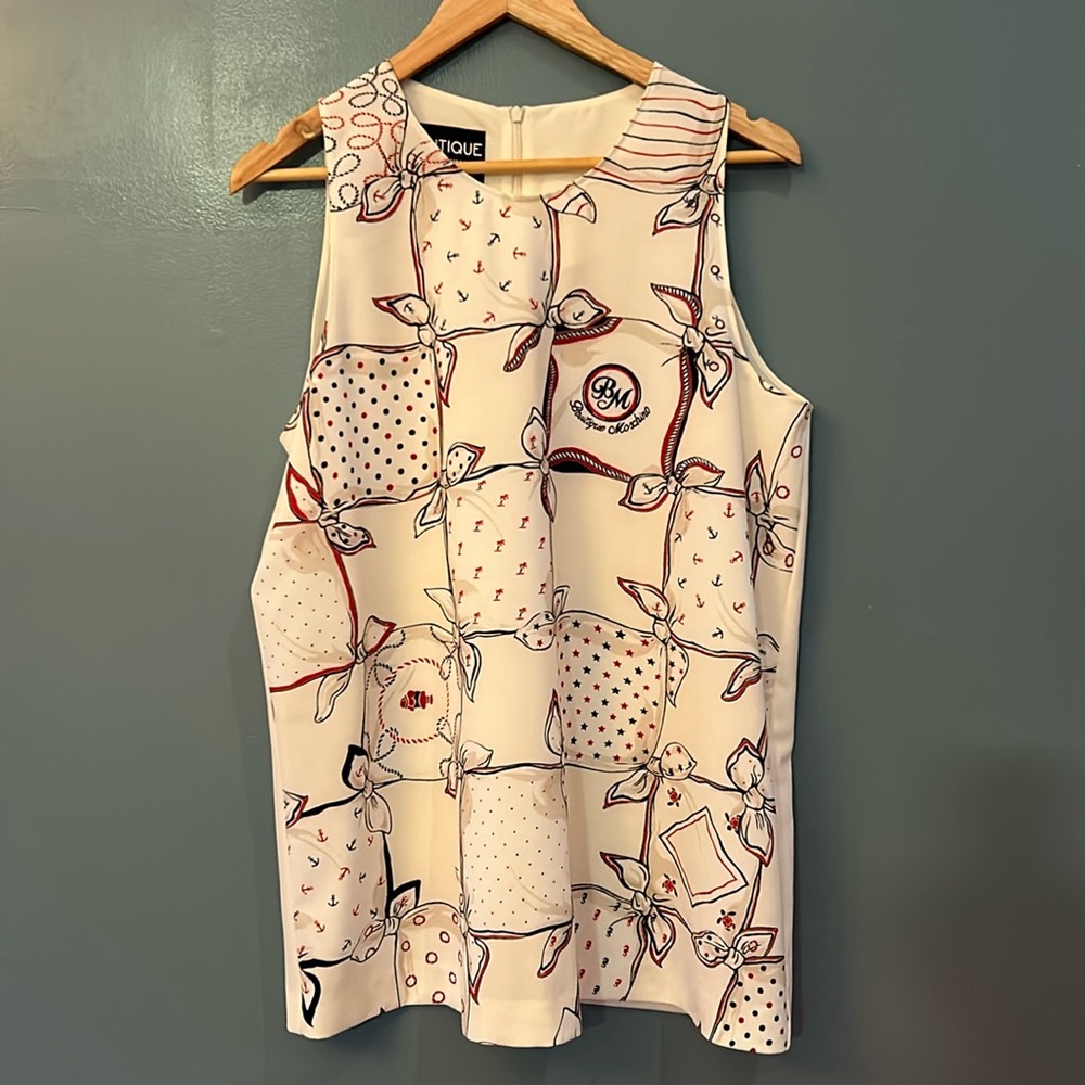 Boutique Moschino NWT Sleeveless Scoopneck Backzip Long Tank